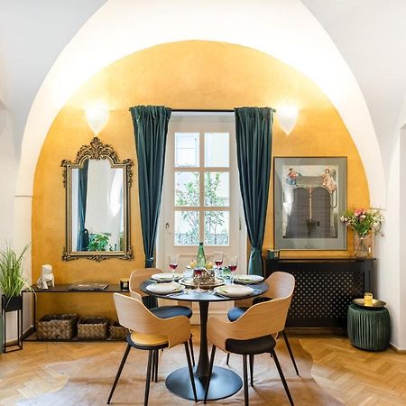 Adam'S Apartment - Best Location Praga Exterior foto