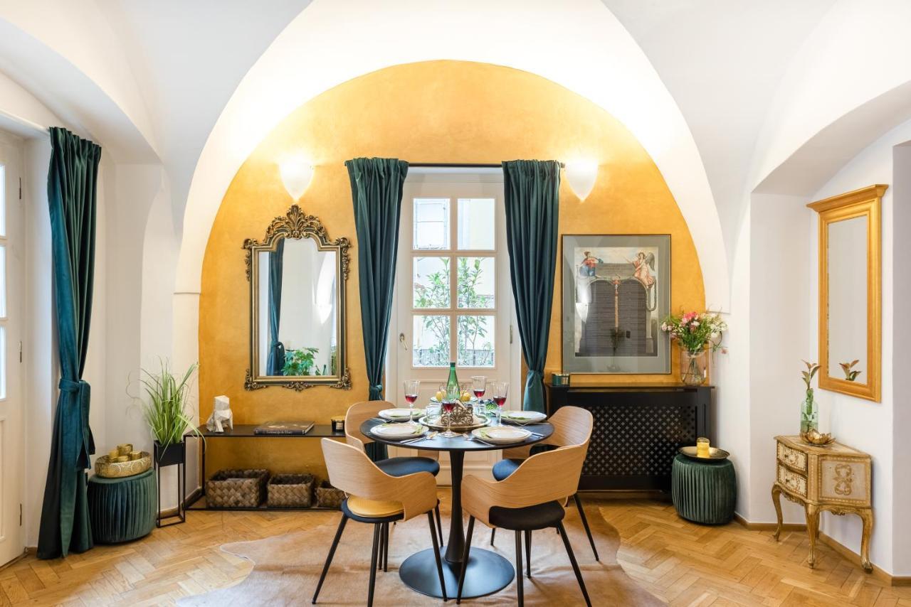Adam'S Apartment - Best Location Praga Exterior foto