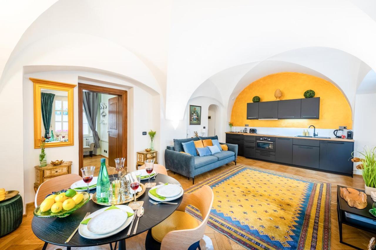 Adam'S Apartment - Best Location Praga Exterior foto