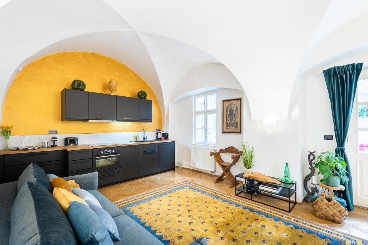 Adam'S Apartment - Best Location Praga Exterior foto